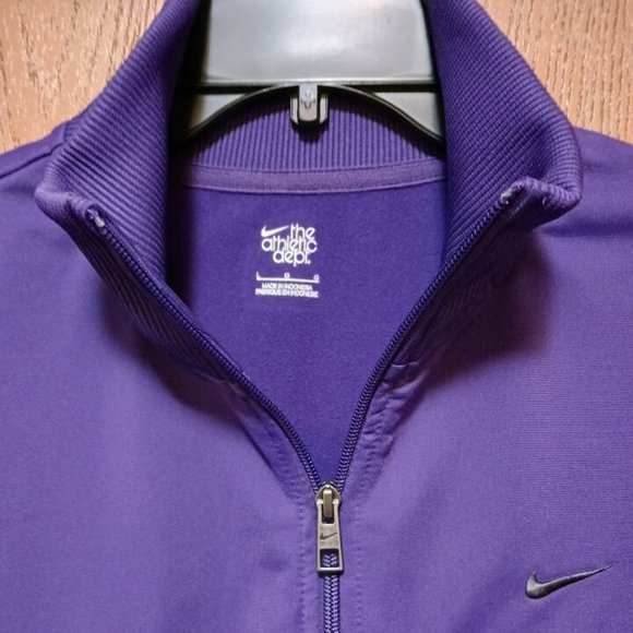 Nike (Sports Jacket)-(Purple/Grey)-(Pre-owned)-(New Condition)-(Size L)-$40.00 - Picture 4 of 4